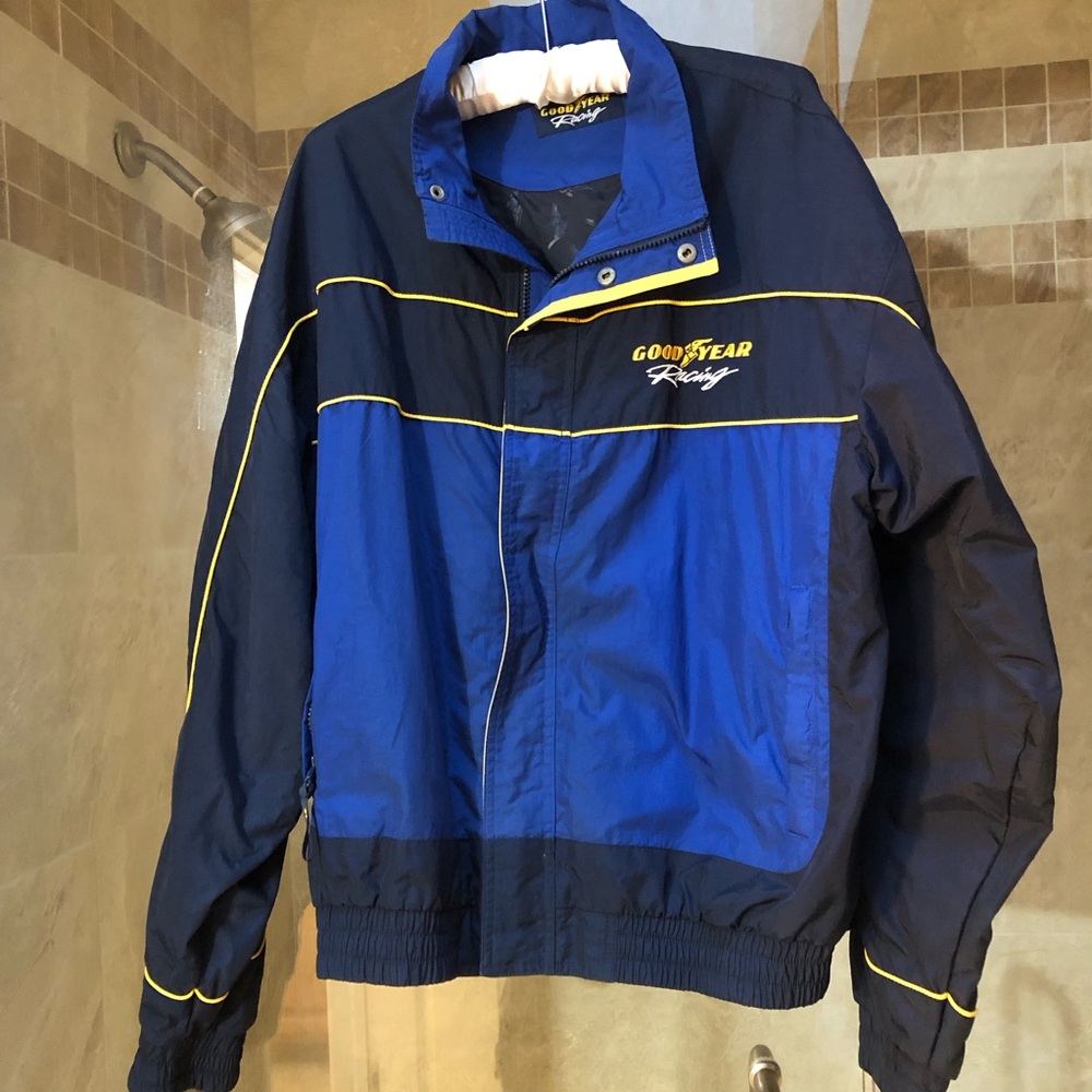 Goodyear Racing Jacket men’s size large lightly lined embroidered pockets